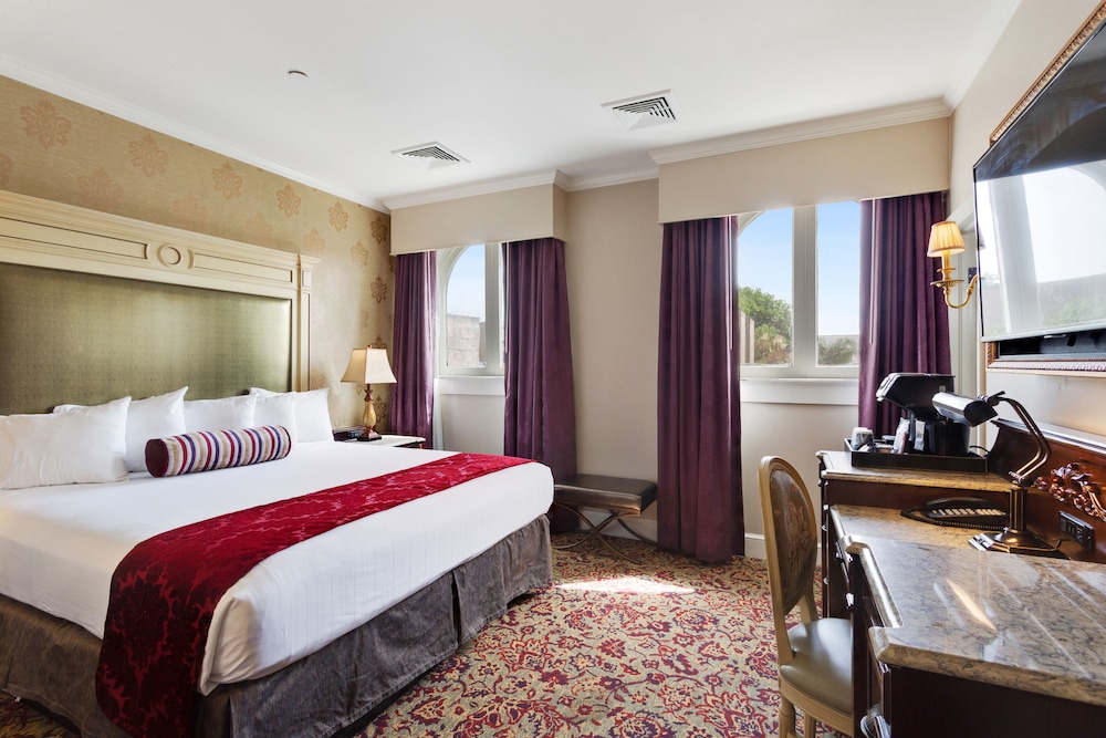 Prince Conti Hotel — Hotel rooms in New Orleans, Louisiana