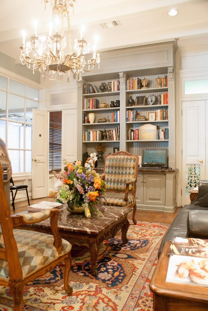 Prince Conti Hotel — Hotel rooms in New Orleans, Louisiana
