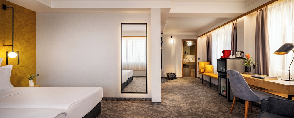 Rosslyn Thracia Hotel — Hotel rooms in Sofia, Sofia (province)