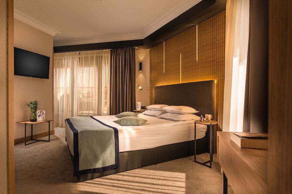 Rosslyn Thracia Hotel — Hotel rooms in Sofia, Sofia (province)