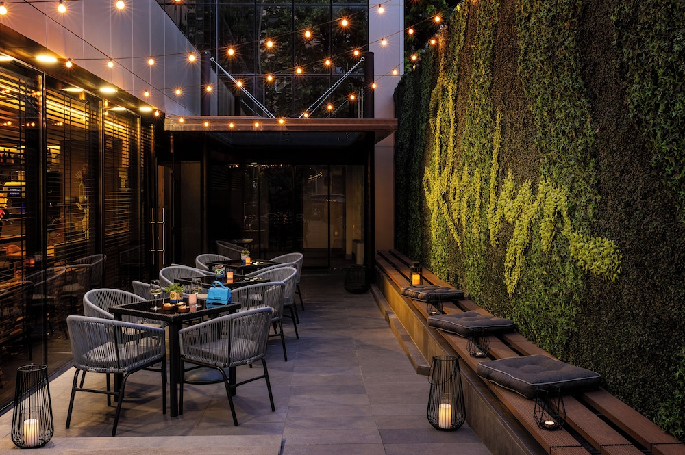 Rosslyn Thracia Hotel — Restaurant & bars in Sofia, Sofia (province)