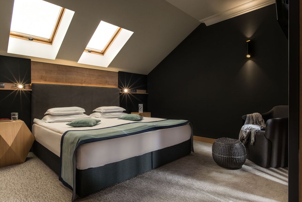 Rosslyn Thracia Hotel — Hotel rooms in Sofia, Sofia (province)