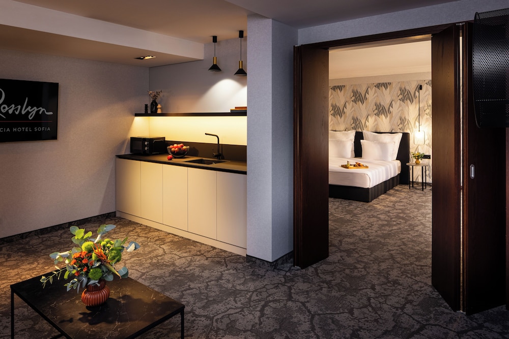 Rosslyn Thracia Hotel — Hotel rooms in Sofia, Sofia (province)