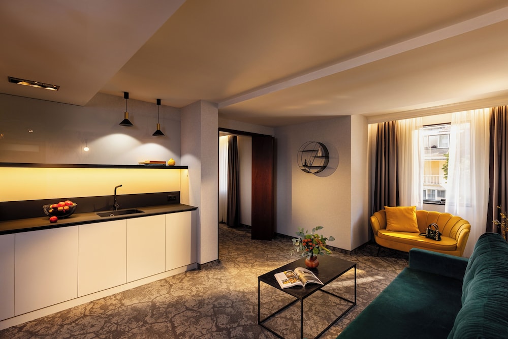 Rosslyn Thracia Hotel — Hotel rooms in Sofia, Sofia (province)