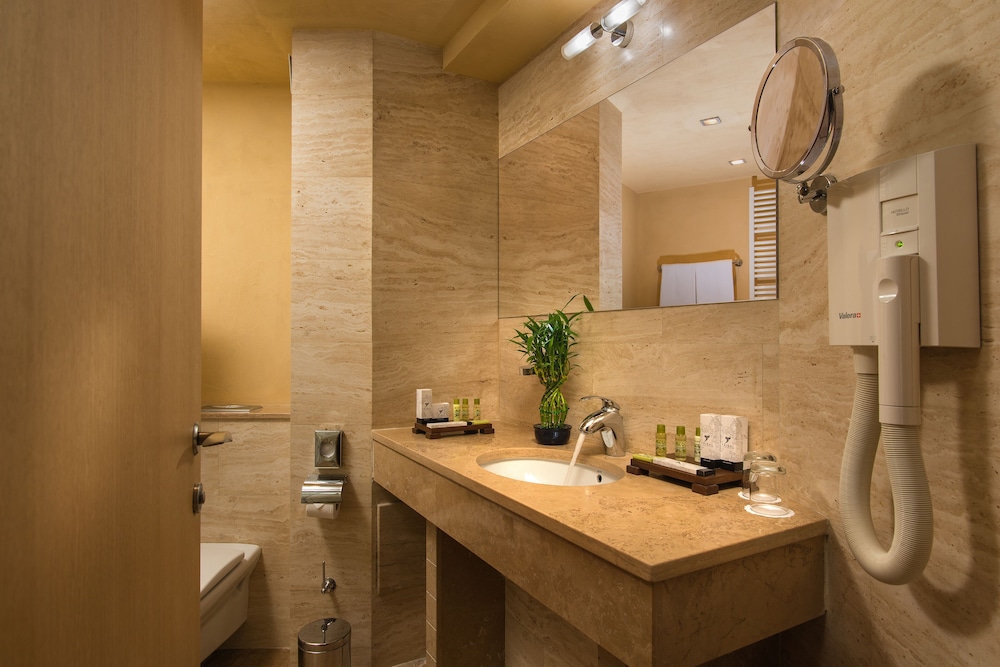 Rosslyn Thracia Hotel — Hotel rooms in Sofia, Sofia (province)