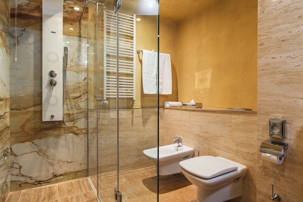 Rosslyn Thracia Hotel — Hotel rooms in Sofia, Sofia (province)