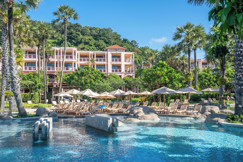 Centara Grand Beach Resort Phuket — Swimming pool in Karon, Phuket Province