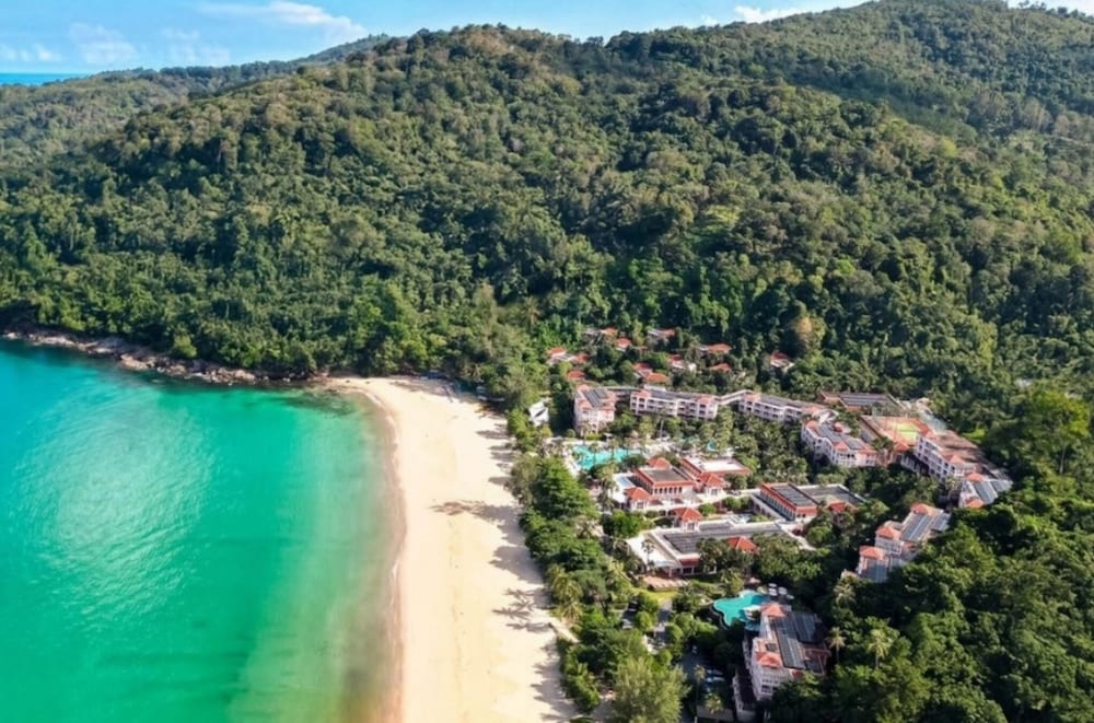 Centara Grand Beach Resort Phuket — Beach in Karon, Phuket Province
