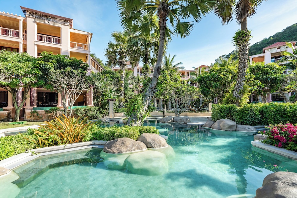 Centara Grand Beach Resort Phuket — Swimming pool in Karon, Phuket Province