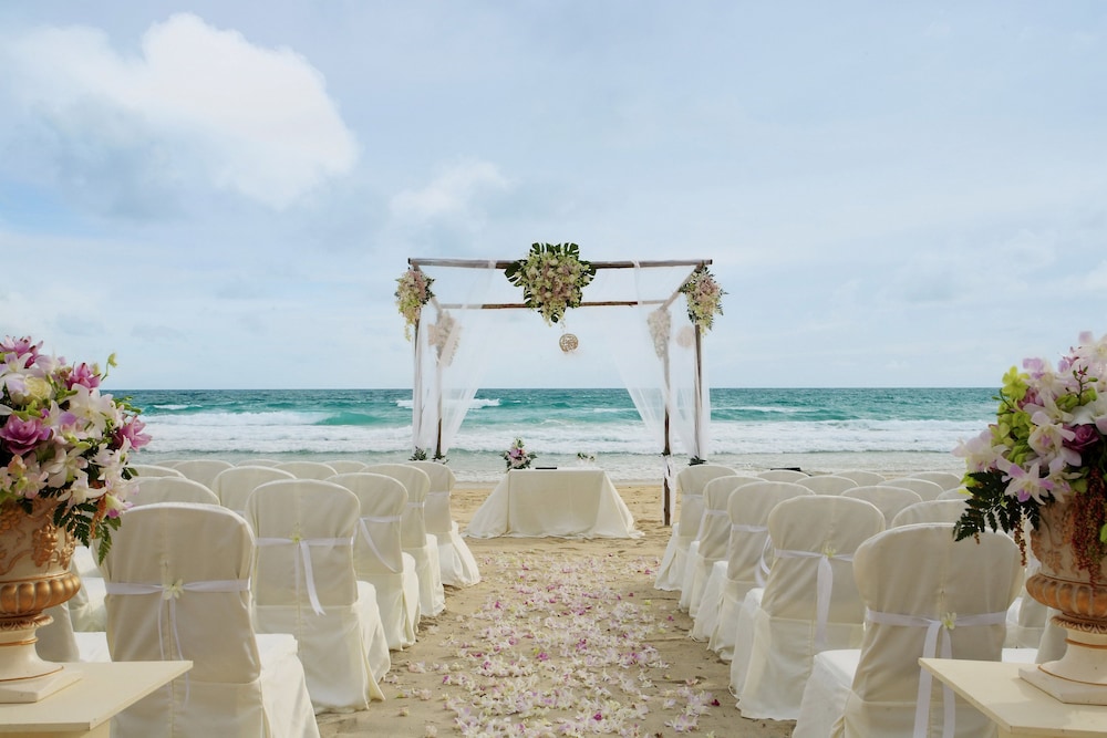 Centara Grand Beach Resort Phuket — Beach in Karon, Phuket Province