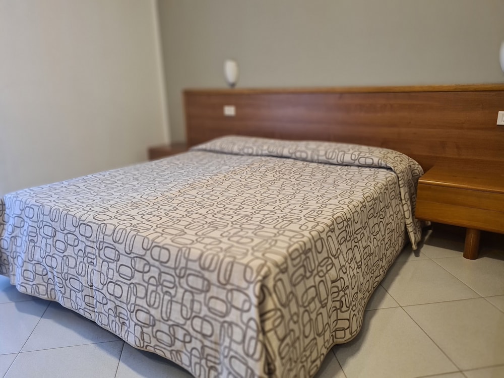 Hotel Alexander — Hotel rooms in Giardini Naxos, Sicily