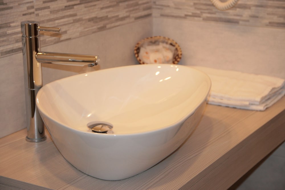 Hotel Alexander — Hotel rooms in Giardini Naxos, Sicily