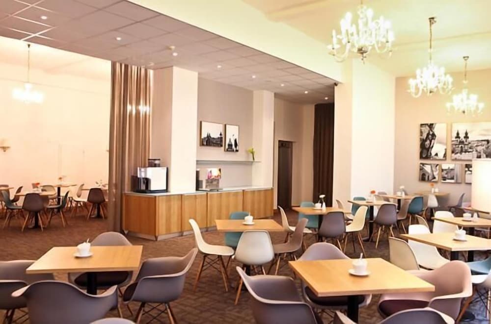Central Hotel Prague — Restaurant & bars in Prague, Prague