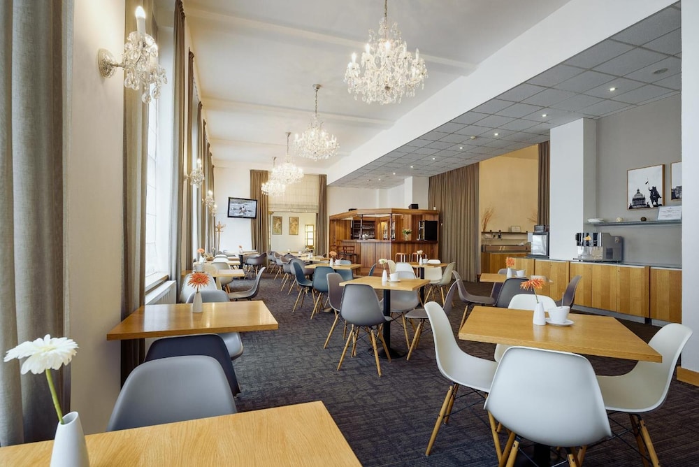 Central Hotel Prague — Restaurant & bars in Prague, Prague