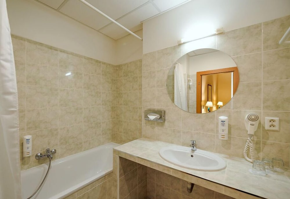 Central Hotel Prague — Hotel rooms in Prague, Prague