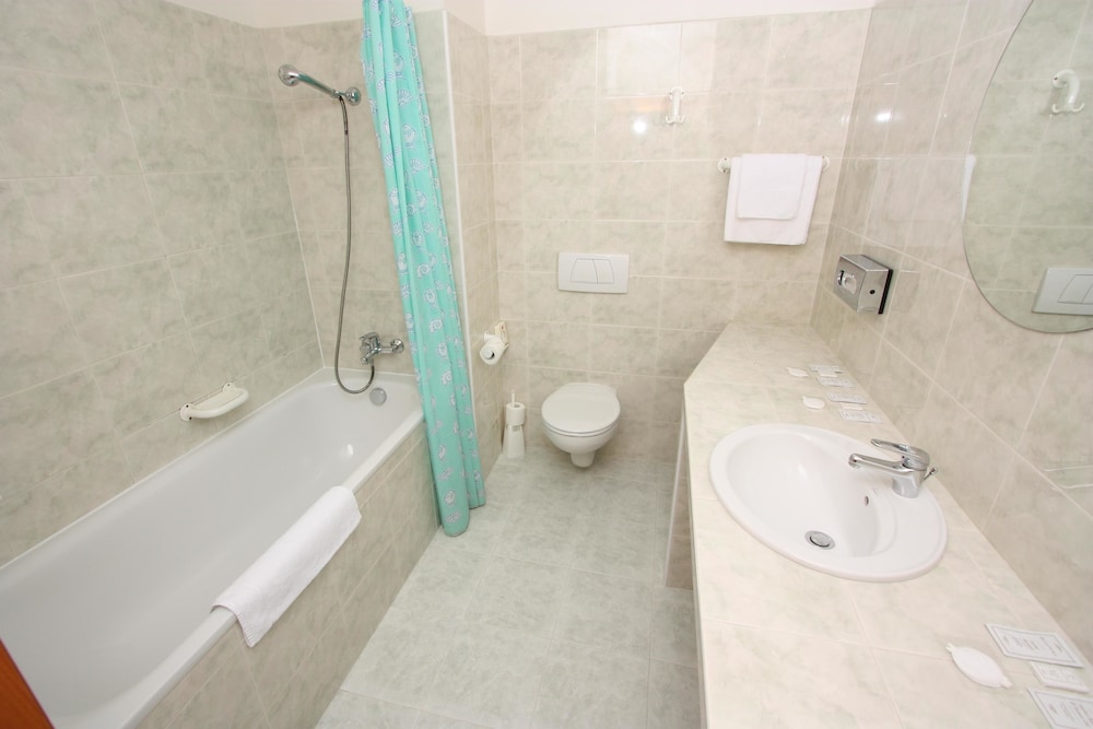 Central Hotel Prague — Hotel rooms in Prague, Prague