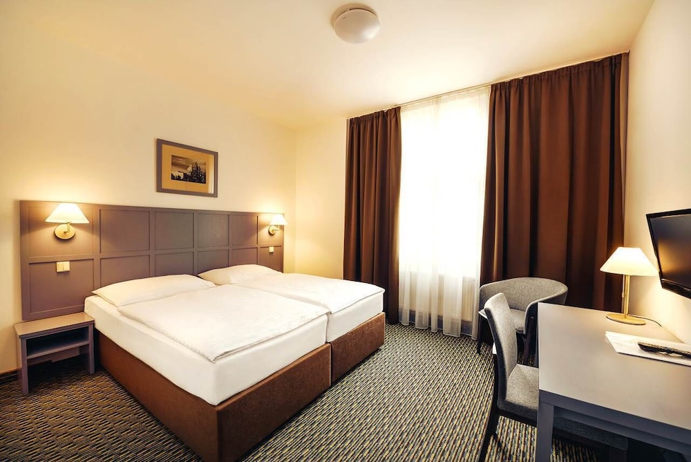 Central Hotel Prague — Hotel rooms in Prague, Prague
