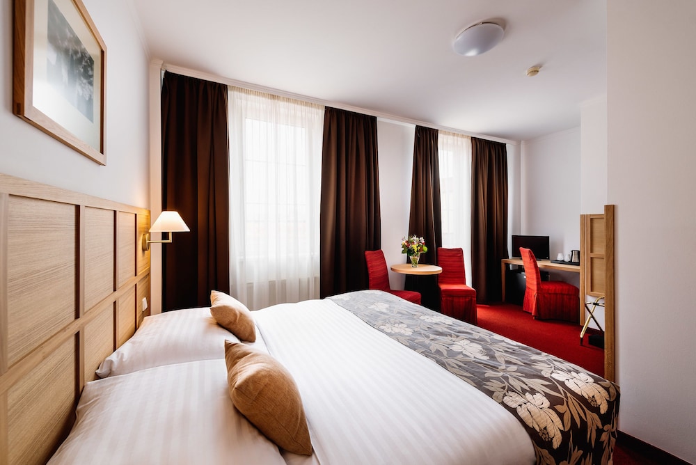 Central Hotel Prague — Hotel rooms in Prague, Prague