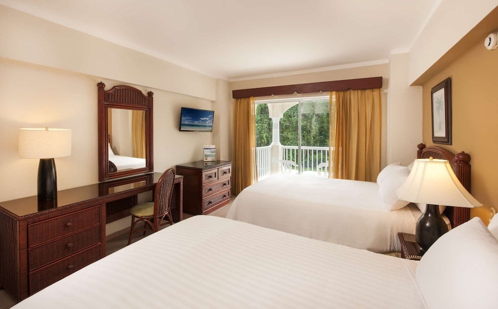 Occidental Caribe All Inclusive — Hotel rooms in Bavaro, La Altagracia