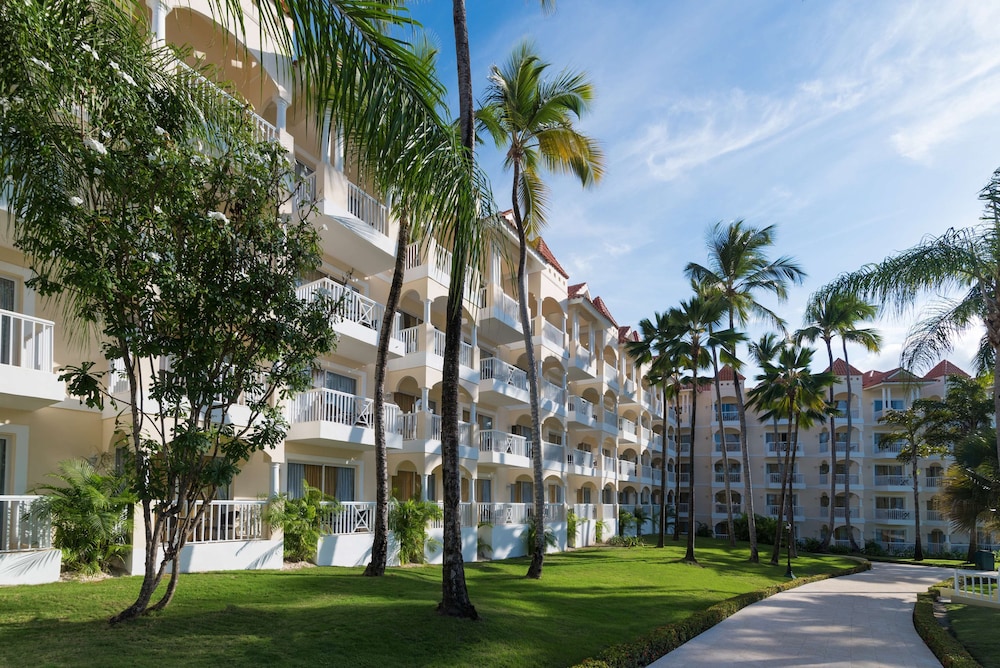 Occidental Caribe All Inclusive — Hotel building in Bavaro, La Altagracia