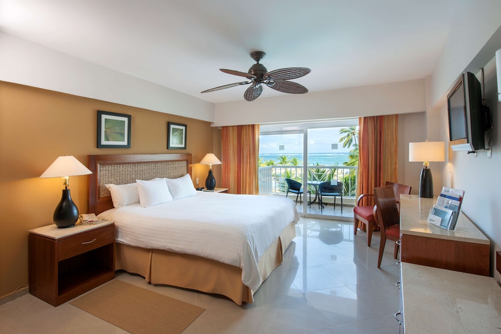 Occidental Caribe All Inclusive — Hotel rooms in Bavaro, La Altagracia