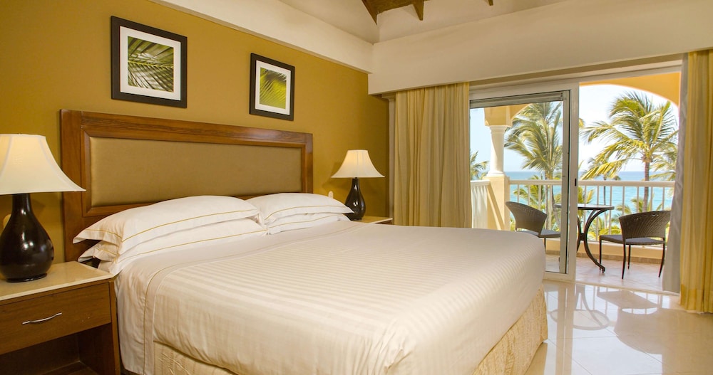 Occidental Caribe All Inclusive — Hotel rooms in Bavaro, La Altagracia