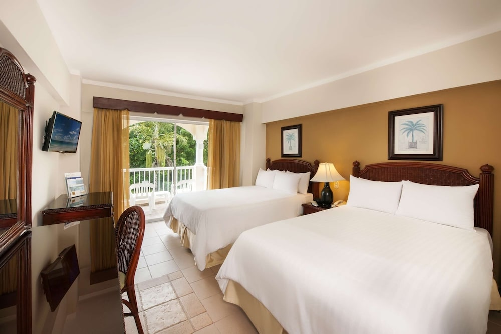 Occidental Caribe All Inclusive — Hotel rooms in Bavaro, La Altagracia