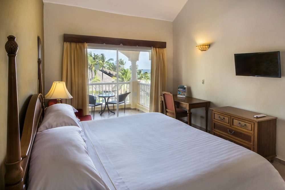 Occidental Caribe All Inclusive — Hotel rooms in Bavaro, La Altagracia