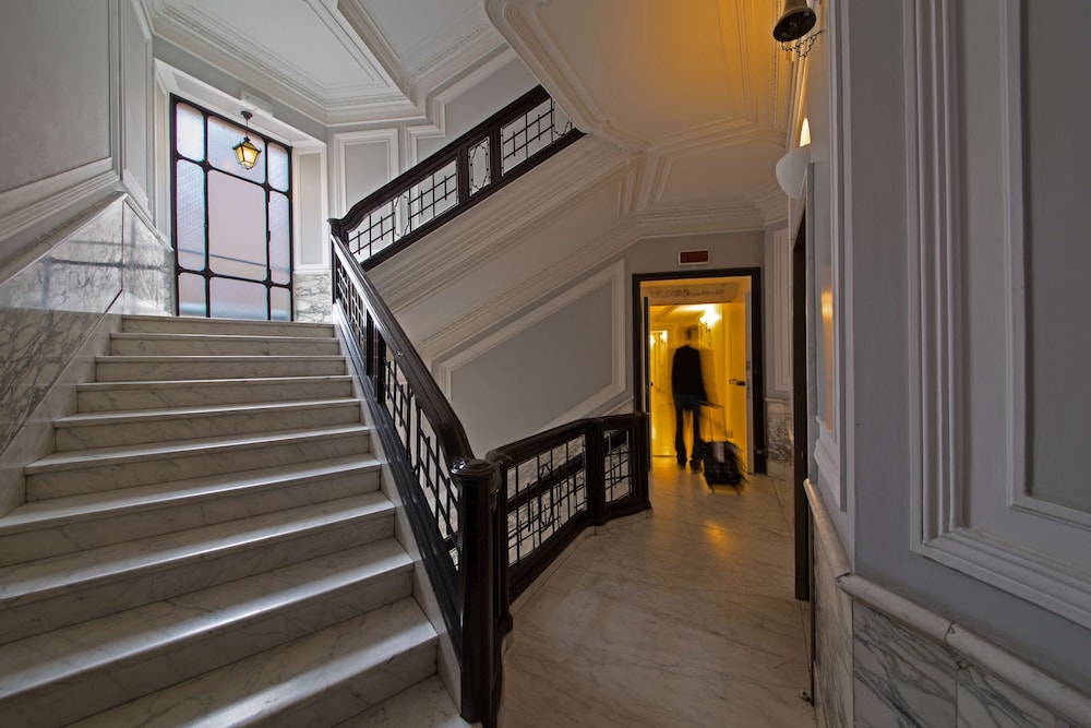 Best Western Hotel Astrid — Hotel building in Rome, Lazio