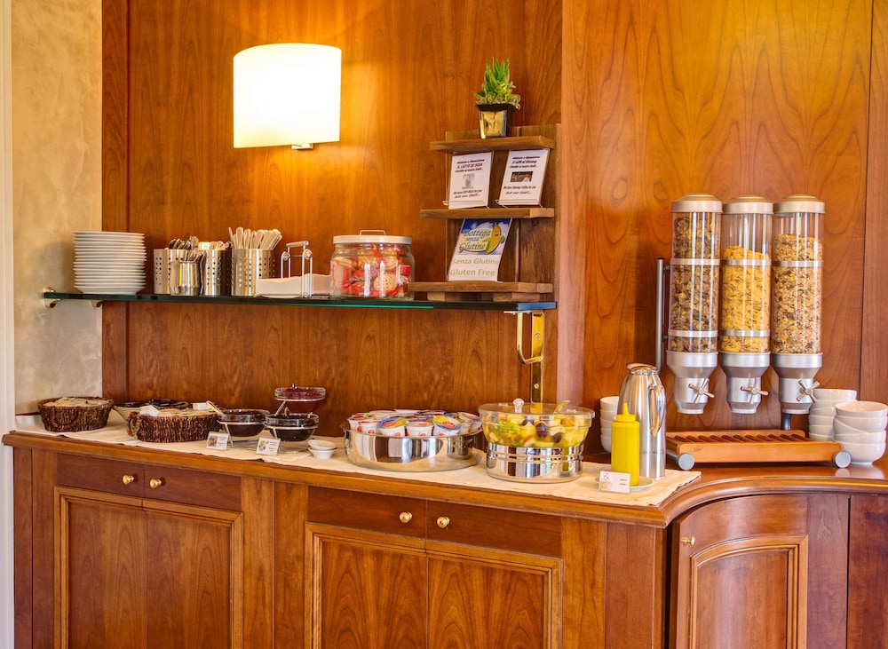 Best Western Hotel Astrid — Restaurant & bars in Rome, Lazio
