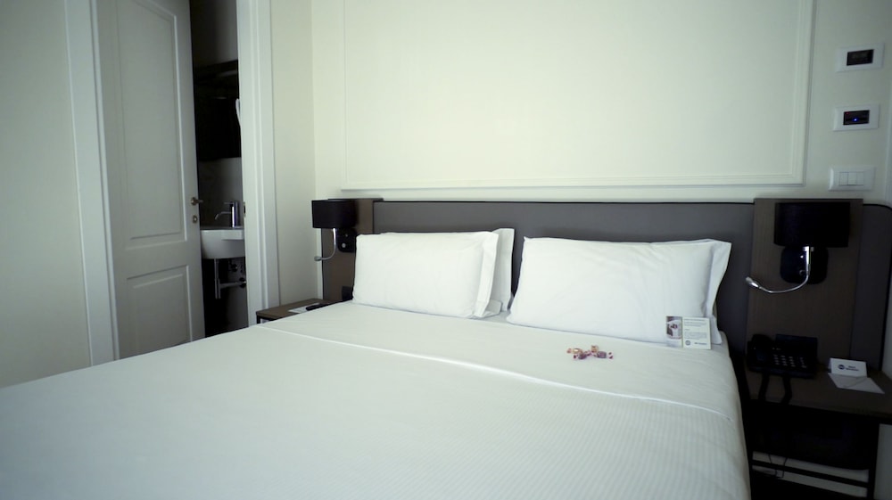 Best Western Hotel Astrid — Hotel rooms in Rome, Lazio