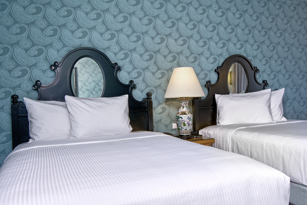 Hotel Fiona — Hotel rooms in San Francisco, California