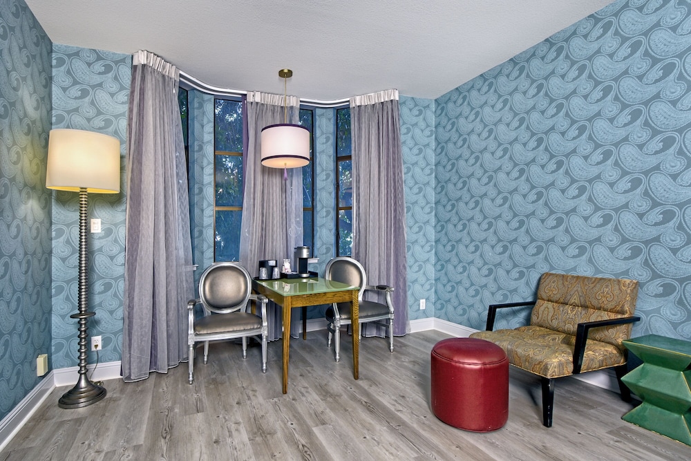 Hotel Fiona — Hotel rooms in San Francisco, California