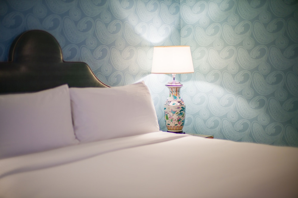 Hotel Fiona — Hotel rooms in San Francisco, California
