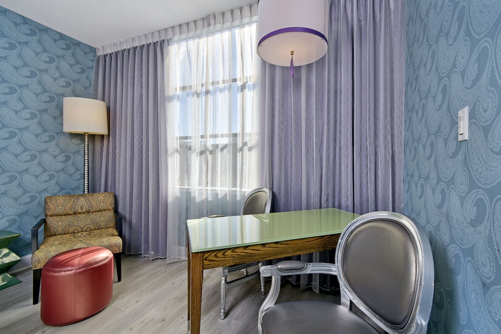 Hotel Fiona — Hotel rooms in San Francisco, California