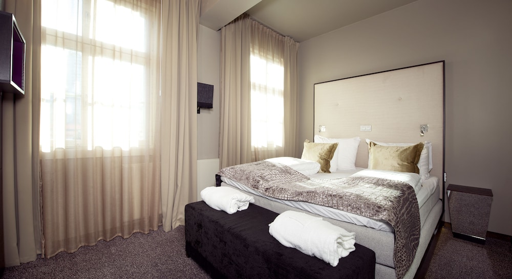 Home Hotel Folketeateret — Hotel rooms in Oslo, Oslo