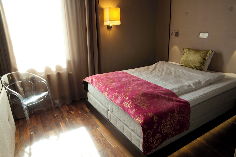 Home Hotel Folketeateret — Hotel rooms in Oslo, Oslo