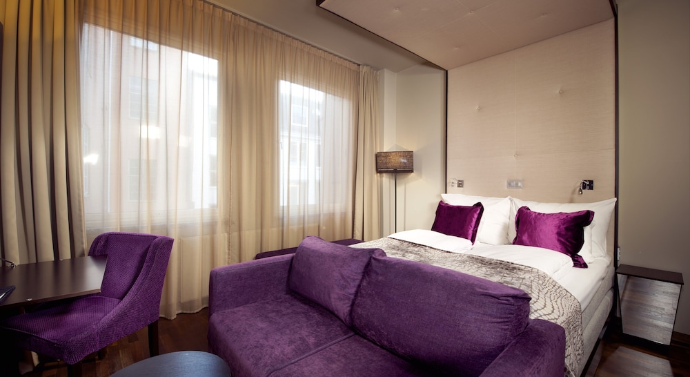 Home Hotel Folketeateret — Hotel rooms in Oslo, Oslo