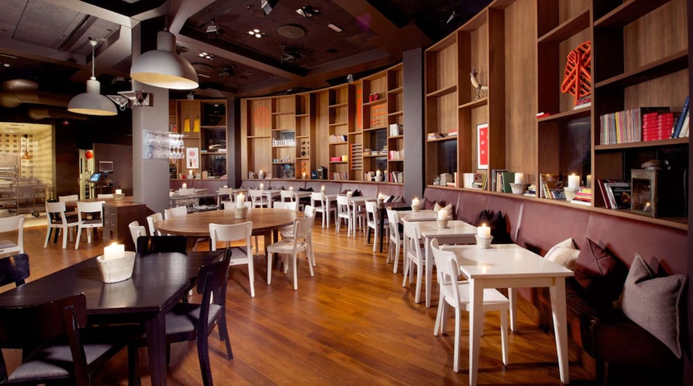 Home Hotel Folketeateret — Restaurant & bars in Oslo, Oslo