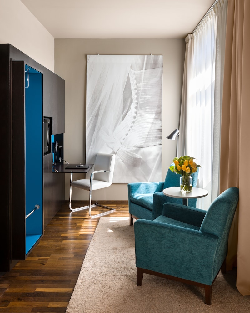 Home Hotel Folketeateret — Hotel rooms in Oslo, Oslo