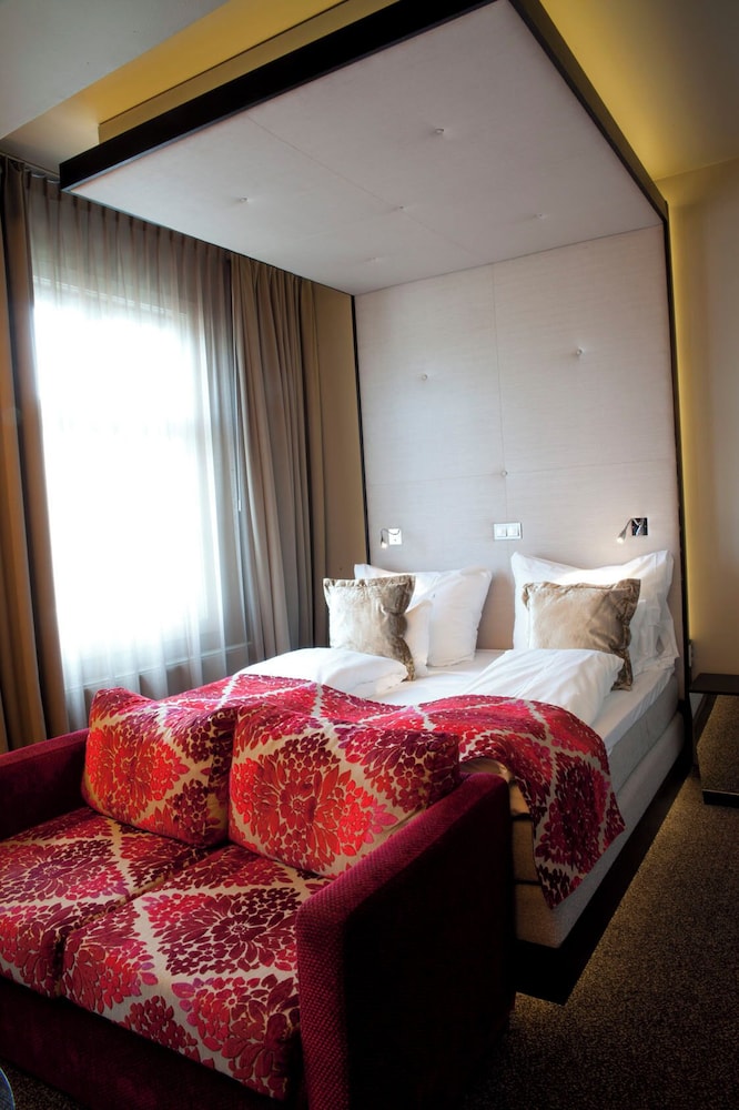Home Hotel Folketeateret — Hotel rooms in Oslo, Oslo