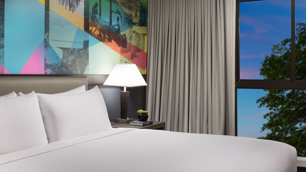 Studio Allston Hotel — Hotel rooms in Boston, Massachusetts
