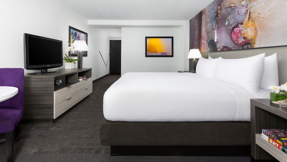 Studio Allston Hotel — Hotel rooms in Boston, Massachusetts