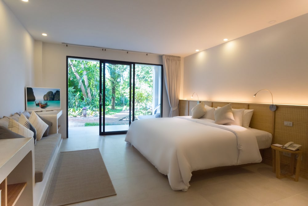Paradise Beach Resort Samui — Hotel rooms in Mae Nam, Surat Thani