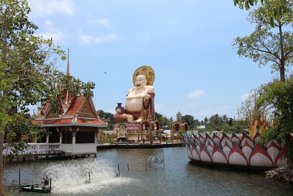 Paradise Beach Resort Samui — Attractions in the area in Mae Nam, Surat Thani