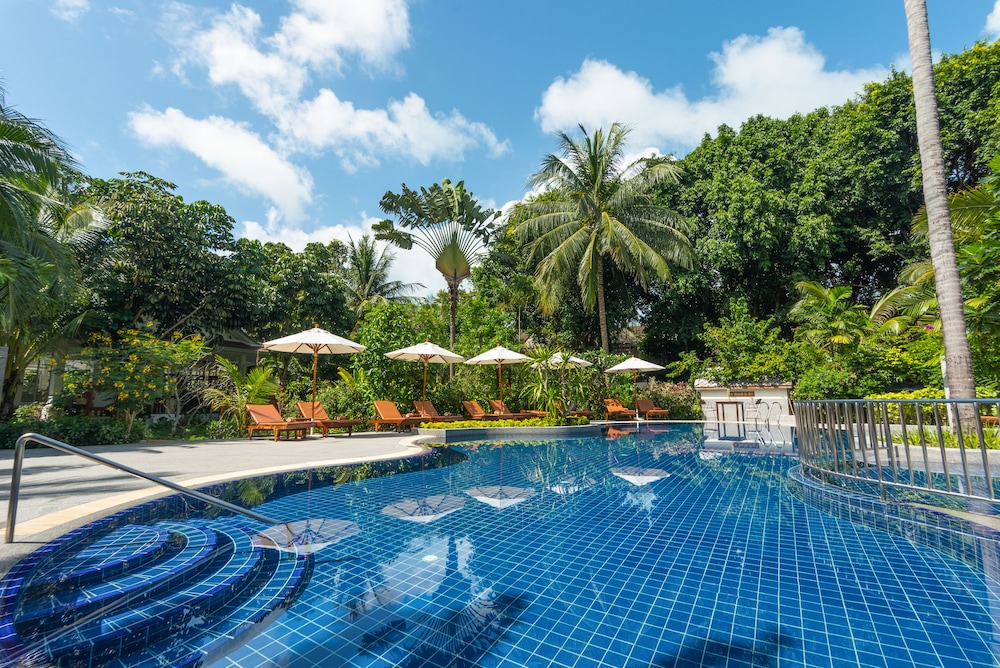 Paradise Beach Resort Samui — Main photo in Mae Nam, Surat Thani