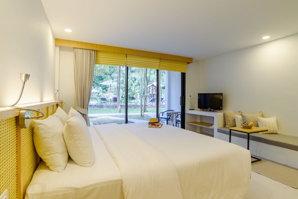 Paradise Beach Resort Samui — Hotel rooms in Mae Nam, Surat Thani