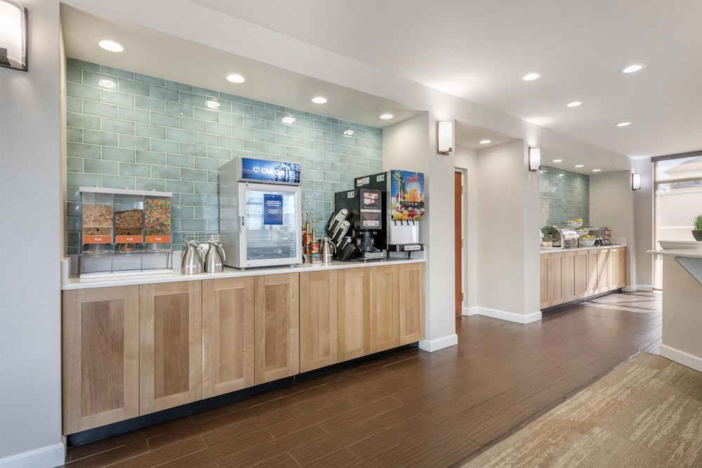 Surf and Sand, BW Signature Collection — Restaurant & bars in Amelia Island, Florida
