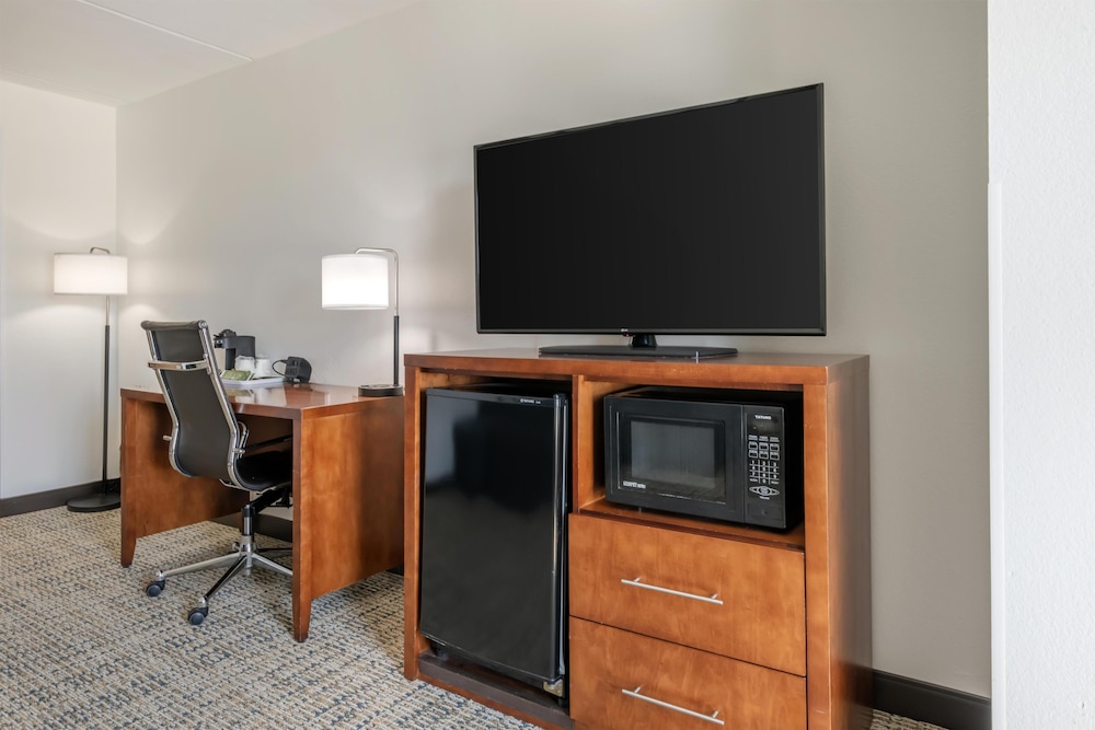 Surf and Sand, BW Signature Collection — Hotel rooms in Amelia Island, Florida