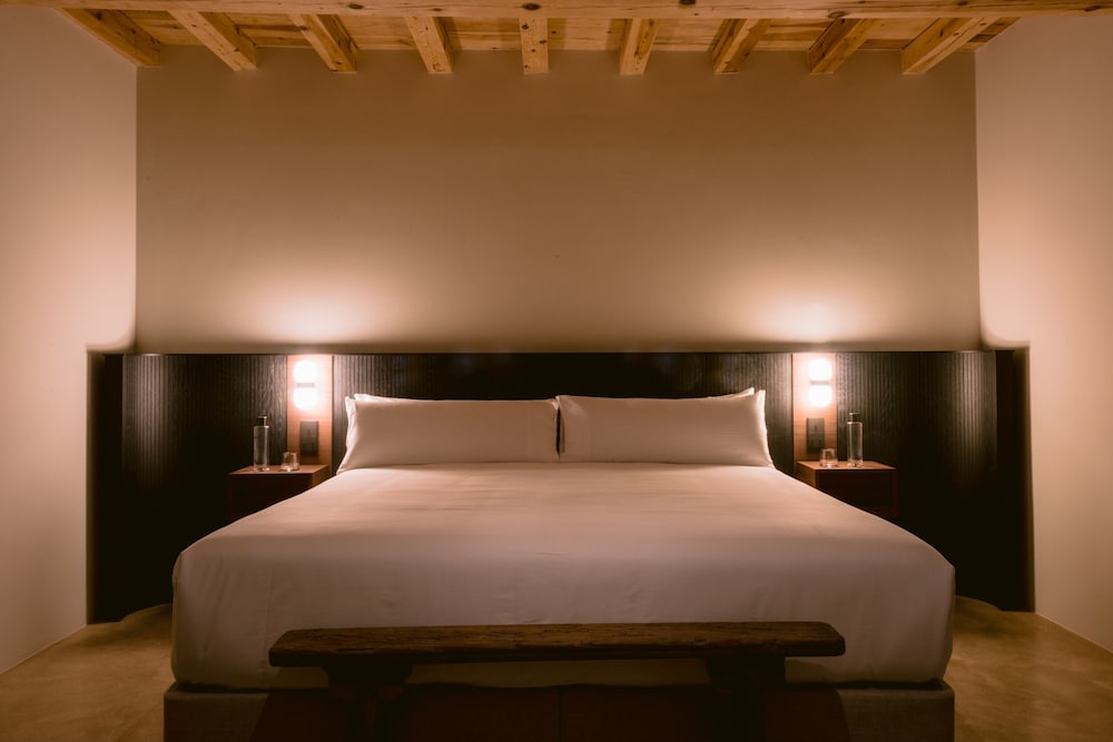 Casa Maca Hotel — Hotel rooms in Ibiza Town, Balearic Islands